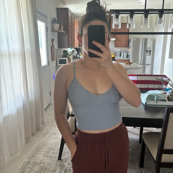 Brandy Melville top - Picture 2 of 4